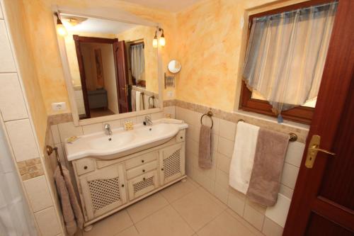 Bagno di Casa Marbella Finca SanJuan Batista