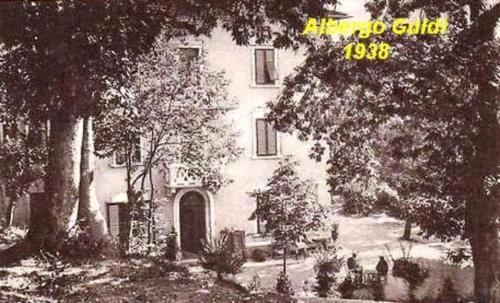 Un jardín fuera de Albergo Ristorante Guidi
