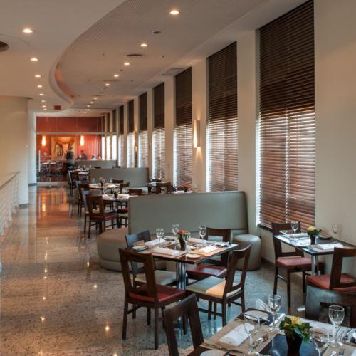 Restaurace v ubytování Bourbon Convention Hotel Joinville