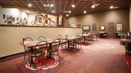 Gallery image of Camrose Resort Casino in Camrose