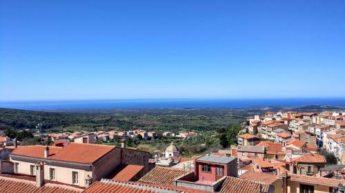 Kép Su Palattu - Casa per 6 con terrazza panoramica szállásáról Cuglieriben a galériában