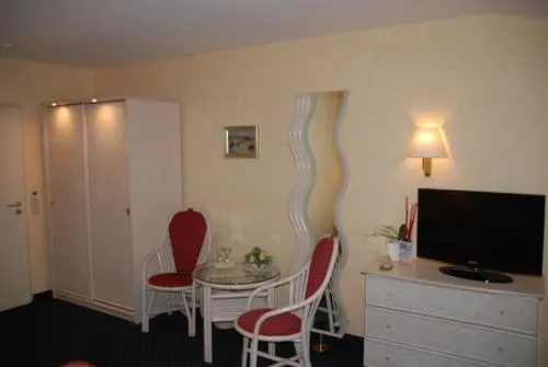 Hotel-Marks-Garni photo 3