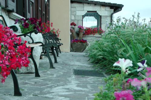 Gallery image of Hotel Altopiano Delle Rocche in Rocca di Mezzo