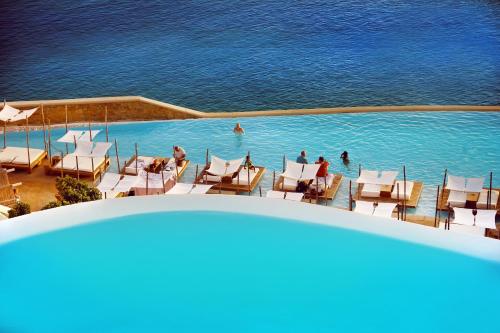 Bazén v ubytování Cavo Tagoo Mykonos nebo v jeho okolí