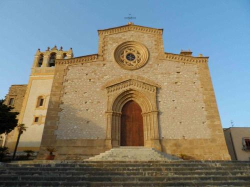 a church with a door and stairs in front at Appartamento Nonna Lina in Custonaci