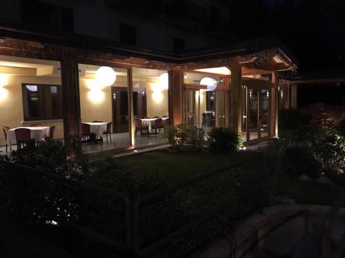 Gallery image of Hotel Libia in Fino del Monte