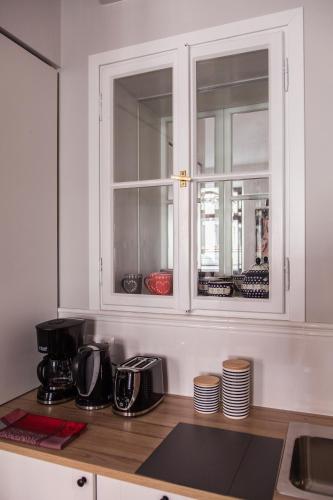 Dapur atau dapur kecil di BC7 Apartments
