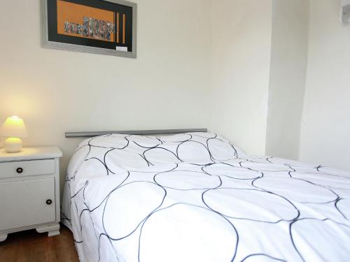 Galeriebild der Unterkunft Charming holiday home in Thuringen near the lake in Kelbra
