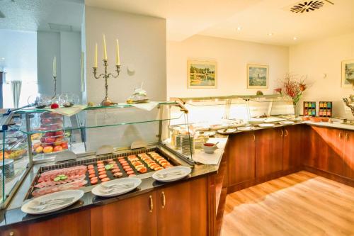 Jídlo v hotelu nebo okolí