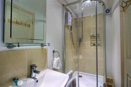 Bilik mandi di Mount Lavinia