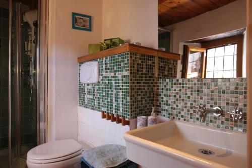 Ett badrum på Casa Acquarossa