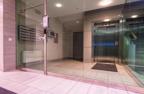 Ένα μπάνιο στο AirHome Apartments