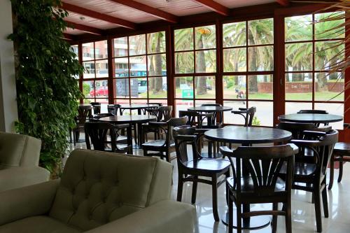 Uma área de estar em Hotel San Martin