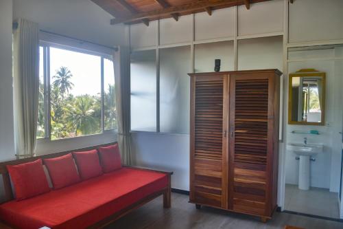 Gallery image of Ravi Villa Hikkaduwa in Hikkaduwa