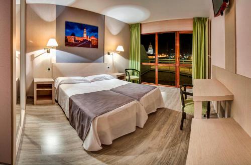 Afbeelding uit fotogalerij van Hotel Spa Rio Ucero in El Burgo de Osma