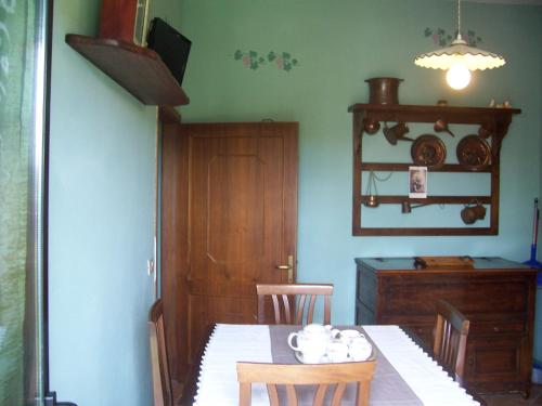 Μια τηλεόραση ή/και κέντρο ψυχαγωγίας στο Agriturismo Il Paradiso
