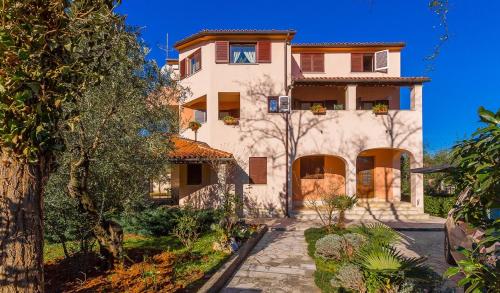 Fotografie z fotogalerie ubytování Apartments Valbandon v destinaci Fažana