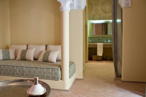 Posezení v ubytování Riad Nashira & Spa