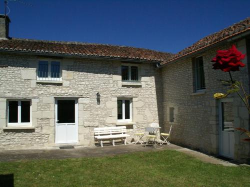 Gallery image of Farmhouse with garden near Richelieu in Chaveignes