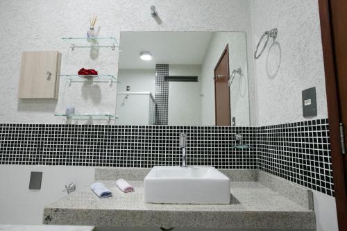 Hotel Colombo tesisinde bir banyo