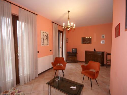 Gorgeous Holiday Home near Idro with Private Terrace
