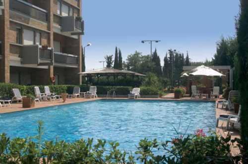 Πισίνα στο ή κοντά στο Megi San Peter Apartment