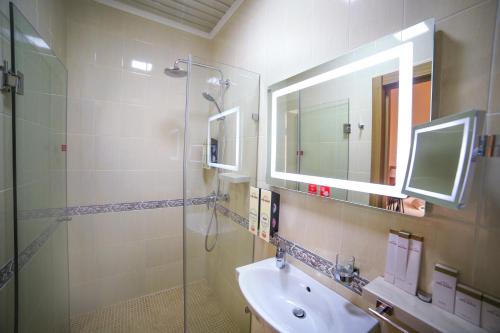 Gallery image of City Hotel Bishkek in Bishkek