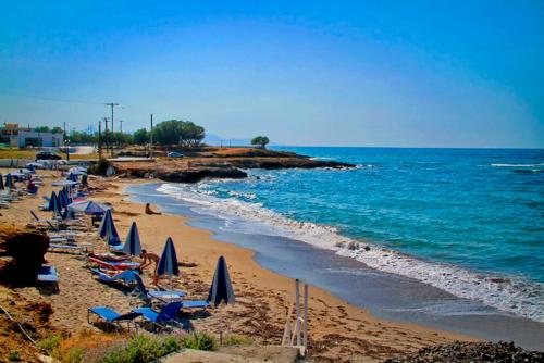 Gallery image of Sea View Beachfront Villa Maria in Gouves