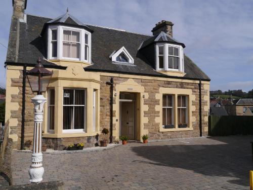 The building where the bed & breakfast is located 