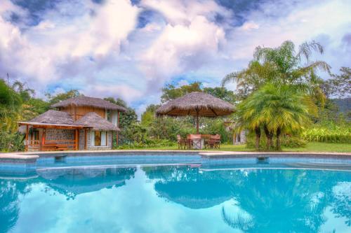 Villa con piscina y cabaña en Terrabambu Lodge, en Mindo