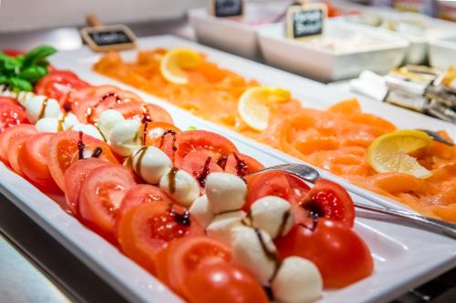 Jídlo v hotelu nebo okolí