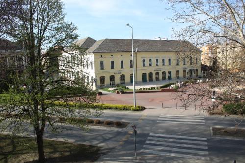 Gallery image of Main Square Apartment in Makó