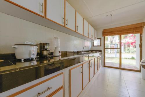 Kuchyň nebo kuchyňský kout v ubytování Casa Korora