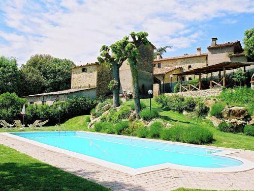 Gallery image of Warm Holiday Home in Monte Santa Maria Tiberina with Pool in Monte Santa Maria Tiberina