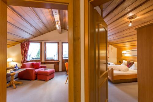 Postel nebo postele na pokoji v ubytování Hotel Bergruh