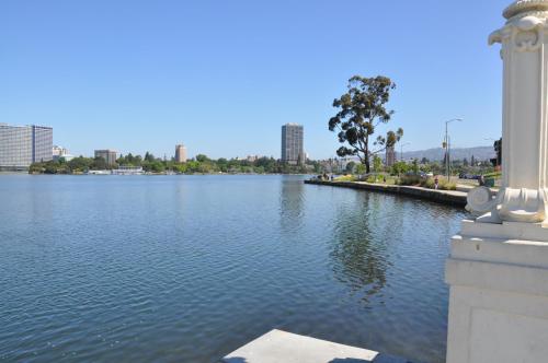 a view of a large body of water at Americas Best Value Inn - Downtown Oakland/Lake Merritt in Oakland