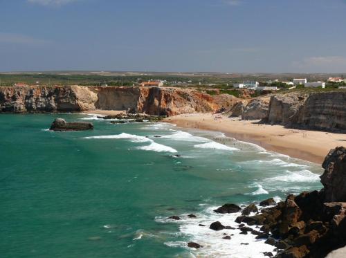 Gallery image of Sagres Sunny Room with private bathroom 300m from the beach in Sagres