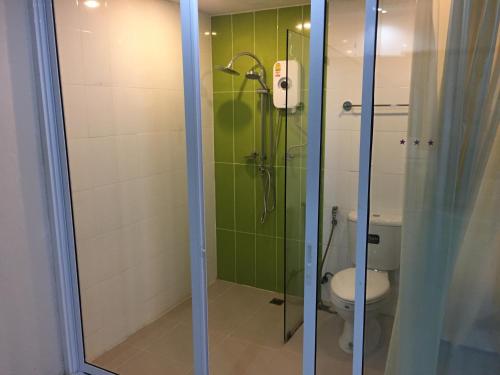Ванная комната в Shanghai Guesthouse