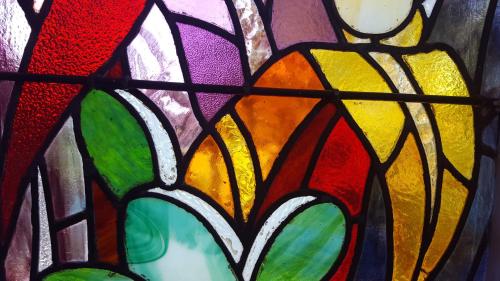 a close up of a stained glass window at Vakantiewoning Guesthouse MOMO in Dilsen-Stokkem