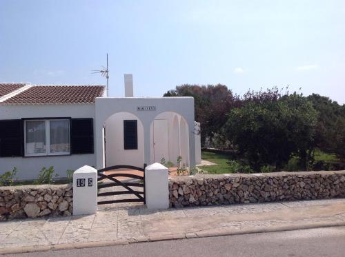 Το κτήριο όπου στεγάζεται  η παραθεριστική κατοικία