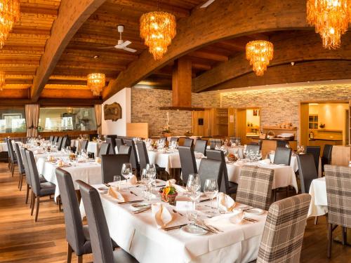 Restavracija oz. druge možnosti za prehrano v nastanitvi Alpin & Vital Hotel La Perla