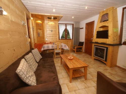 A seating area at Quaint Chalet in Ventron with Roofed Terrace