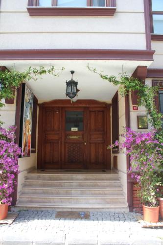Η πρόσοψη ή η είσοδος του Aruna Boutique Hotel