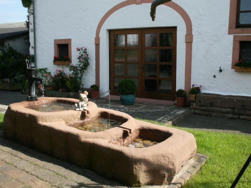 Gambar di galeri bagi Holiday Home in Ittel near Hiking Trails di Welschbillig