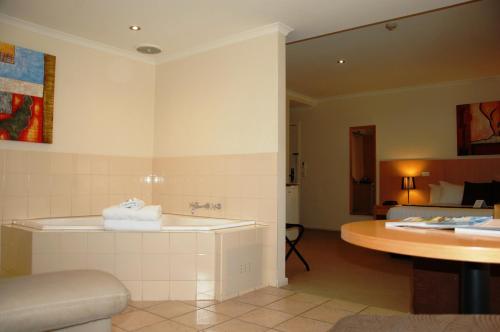 Ванная комната в Mercure Hotel Mildura