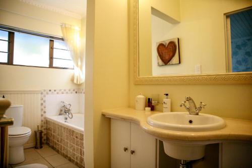 A bathroom at Princes Lodge Guesthouse