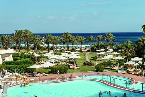 Bazén v ubytování CALIMERA Delfino Beach Resort & Spa nebo v jeho okolí