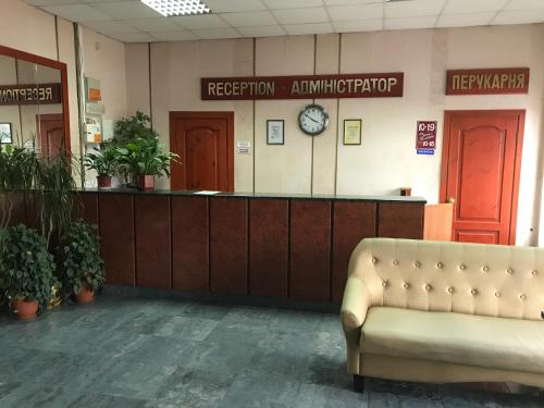 a waiting area of a hospital with a waiting room at Zhovtnevyi in Vinnytsya
