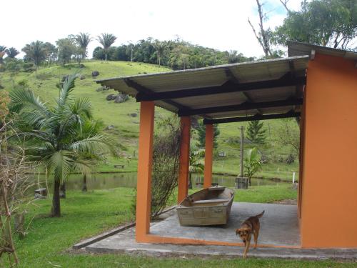 Taman di luar Pousada Recanto Águas Vivas