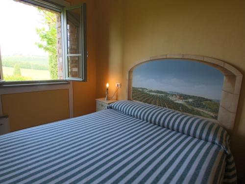 Foto dalla galleria di Lavish Farmhouse in San Gimignano with Swimming Pool a San Gimignano